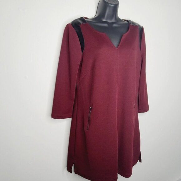 Cleo Maroon Shift Dress with Zipper Embellishments - Picture 4 of 6